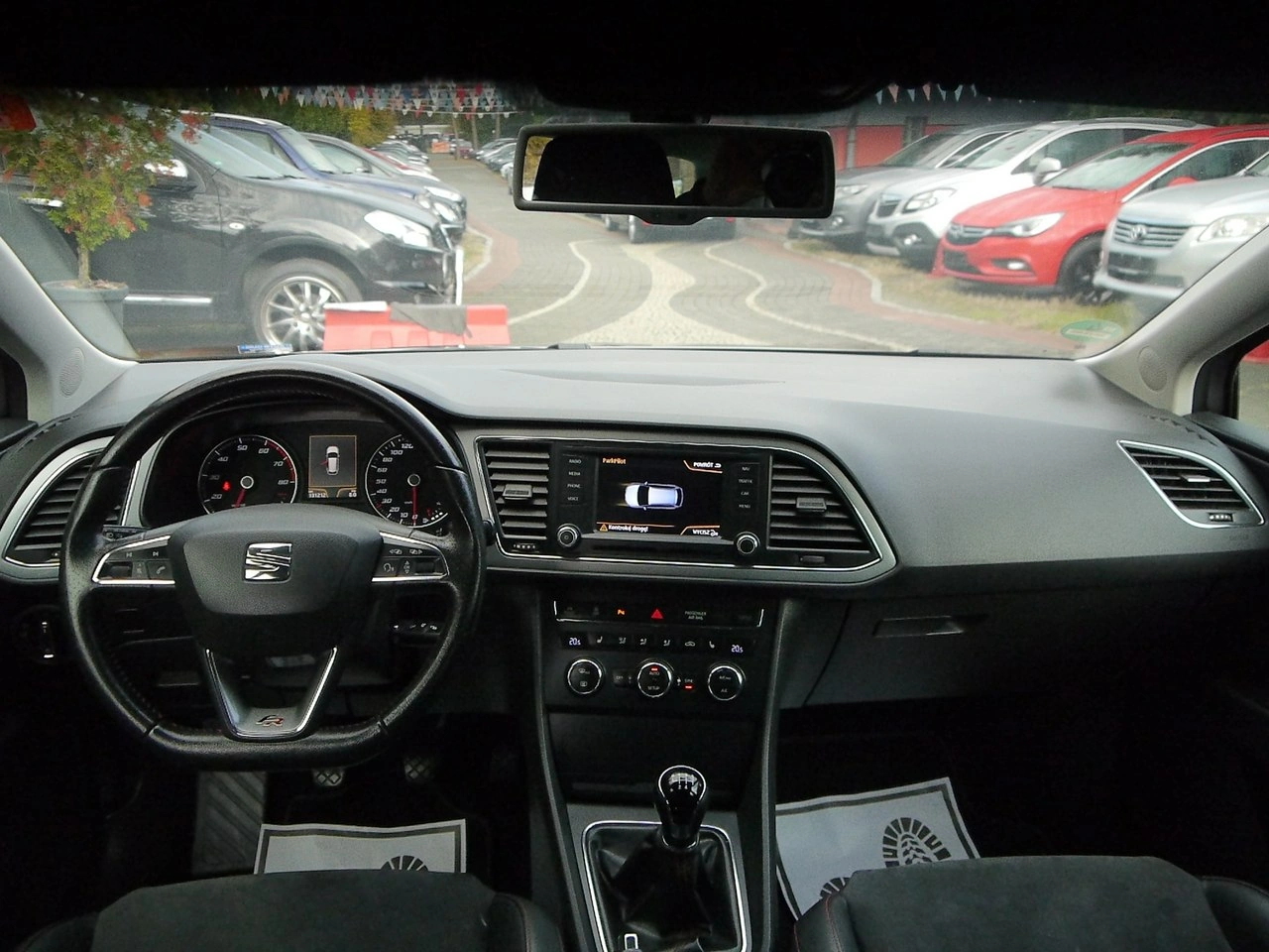 Seat Leon - Zdjęcie 16