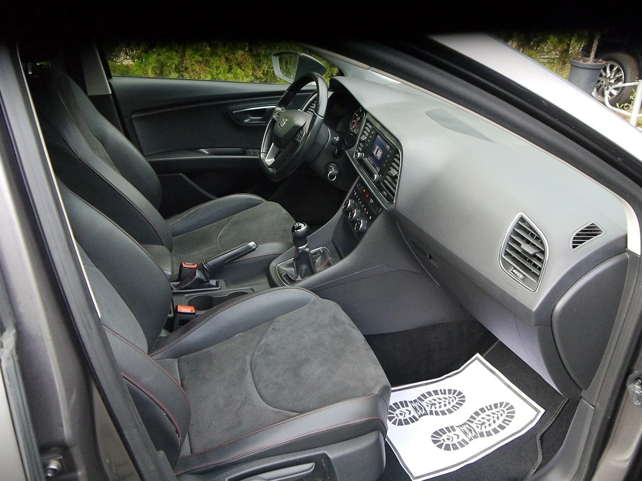 Seat Leon - Zdjęcie 25