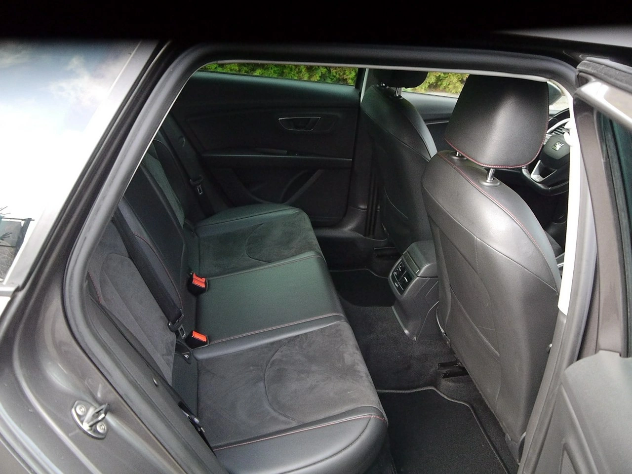 Seat Leon - Zdjęcie 27