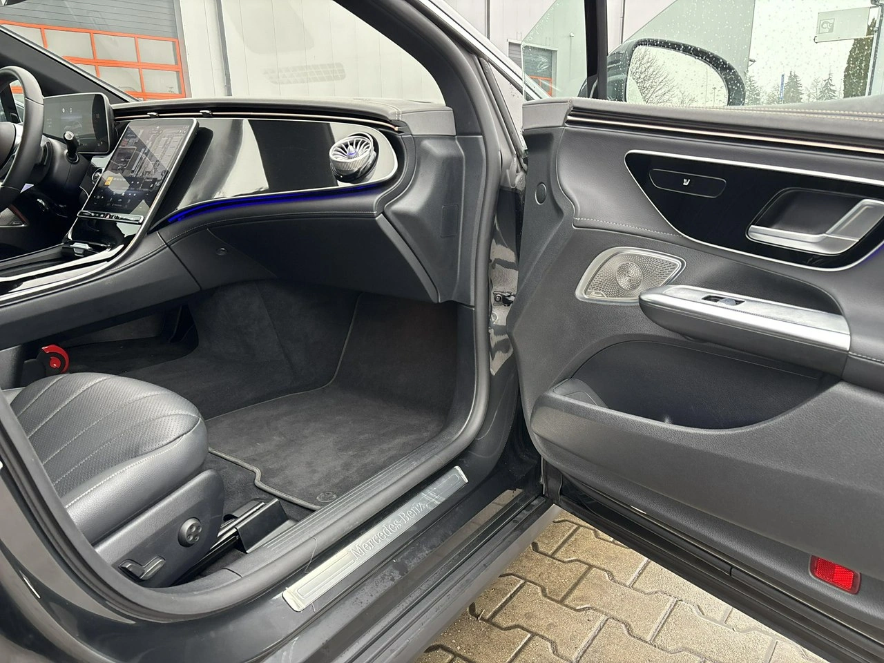 Mercedes EQE - Zdjęcie 14