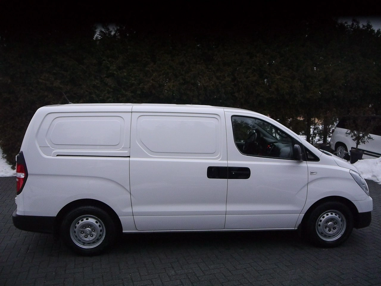 Hyundai H-1 - Zdjęcie 11