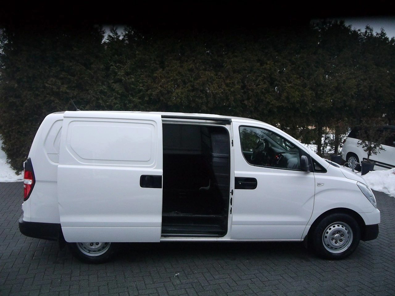 Hyundai H-1 - Zdjęcie 12