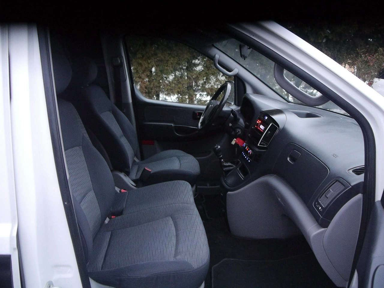 Hyundai H-1 - Zdjęcie 21