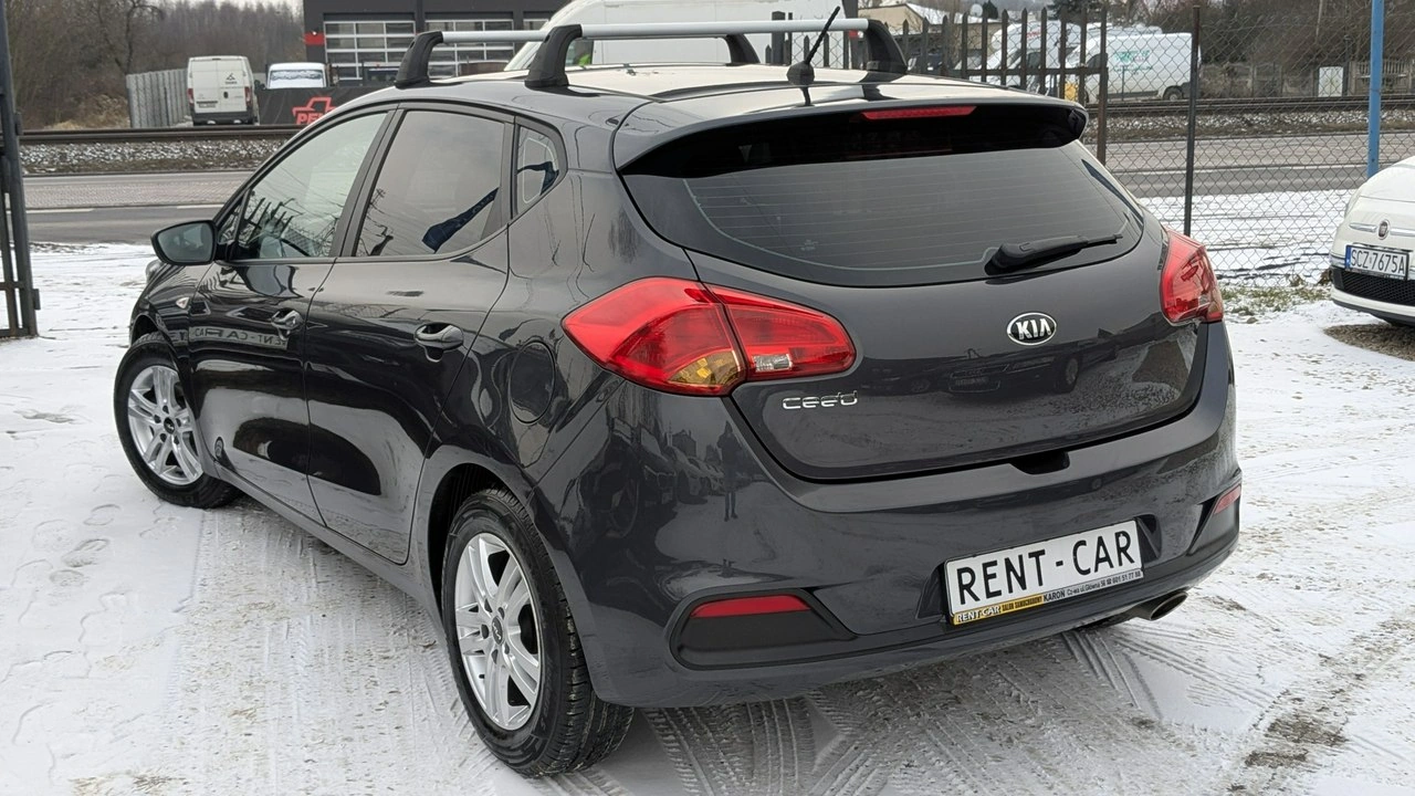 Kia Ceed - Zdjęcie 9