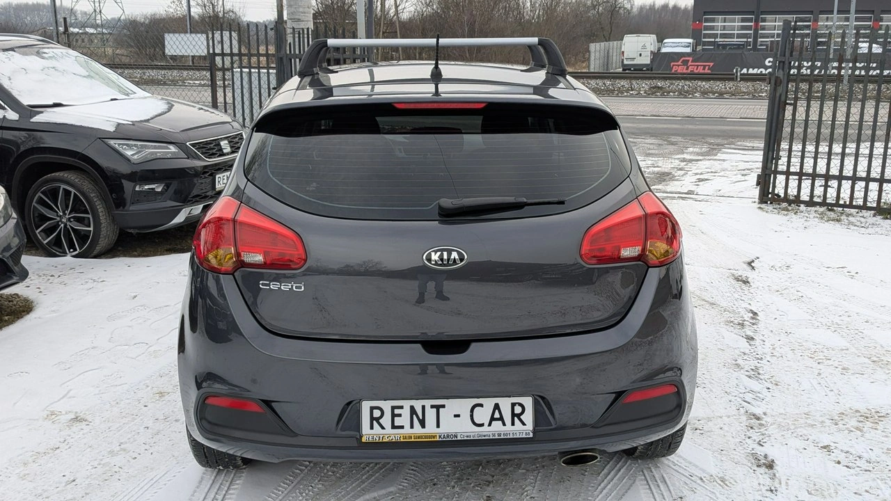 Kia Ceed - Zdjęcie 33