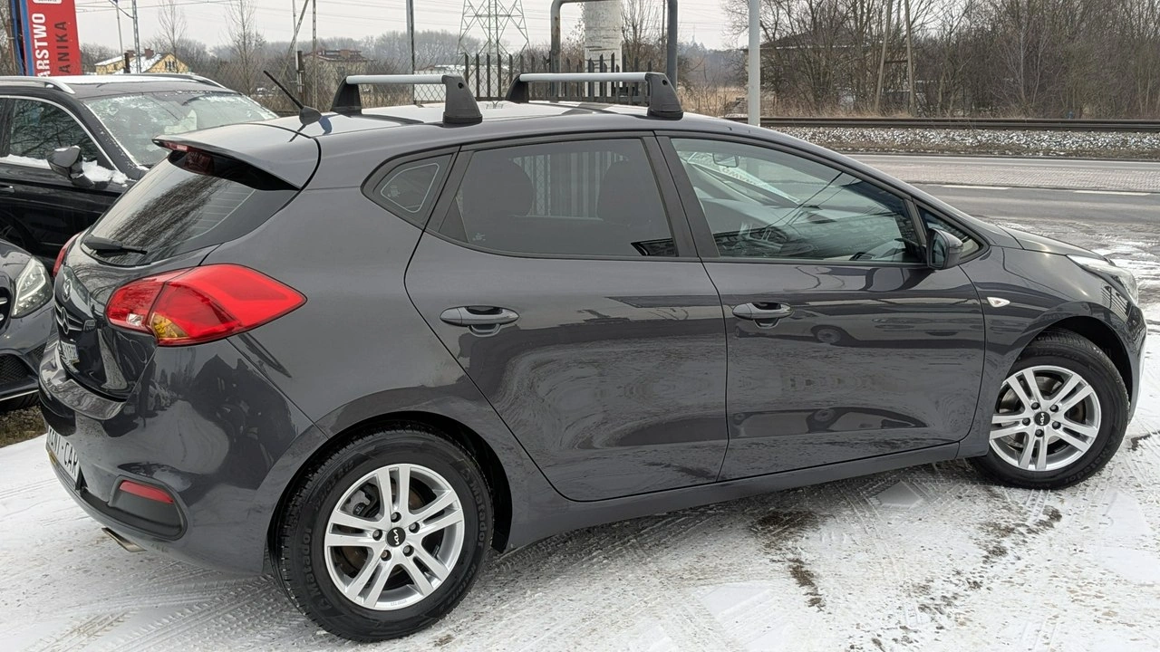 Kia Ceed - Zdjęcie 7