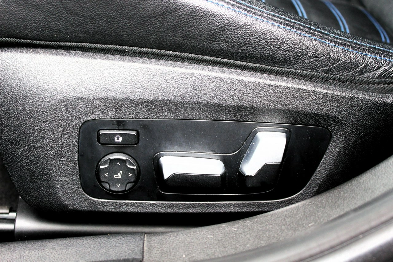 BMW 330 - Zdjęcie 21