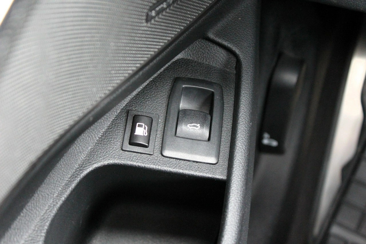 BMW 330 - Zdjęcie 30