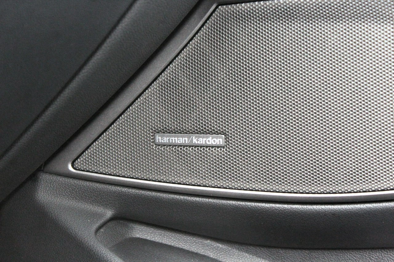 BMW 330 - Zdjęcie 33