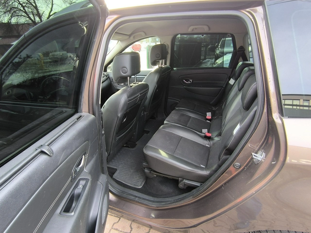 Renault Grand Scenic - Zdjęcie 12