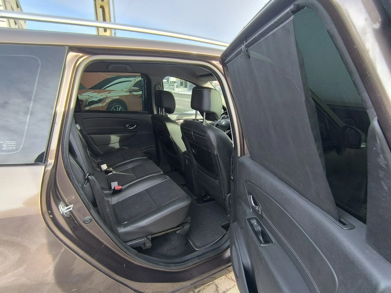 Renault Grand Scenic - Zdjęcie 21