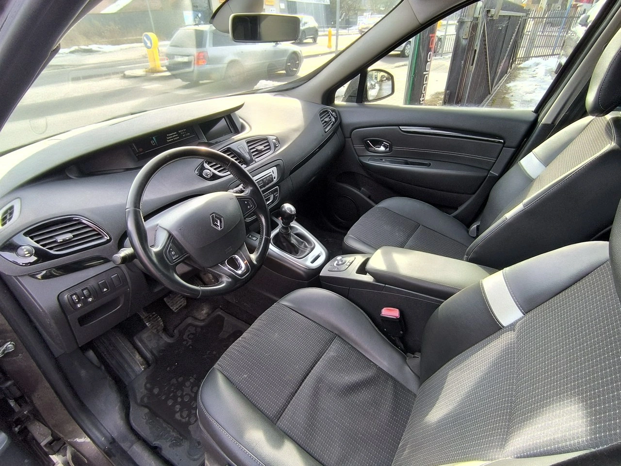Renault Grand Scenic - Zdjęcie 8