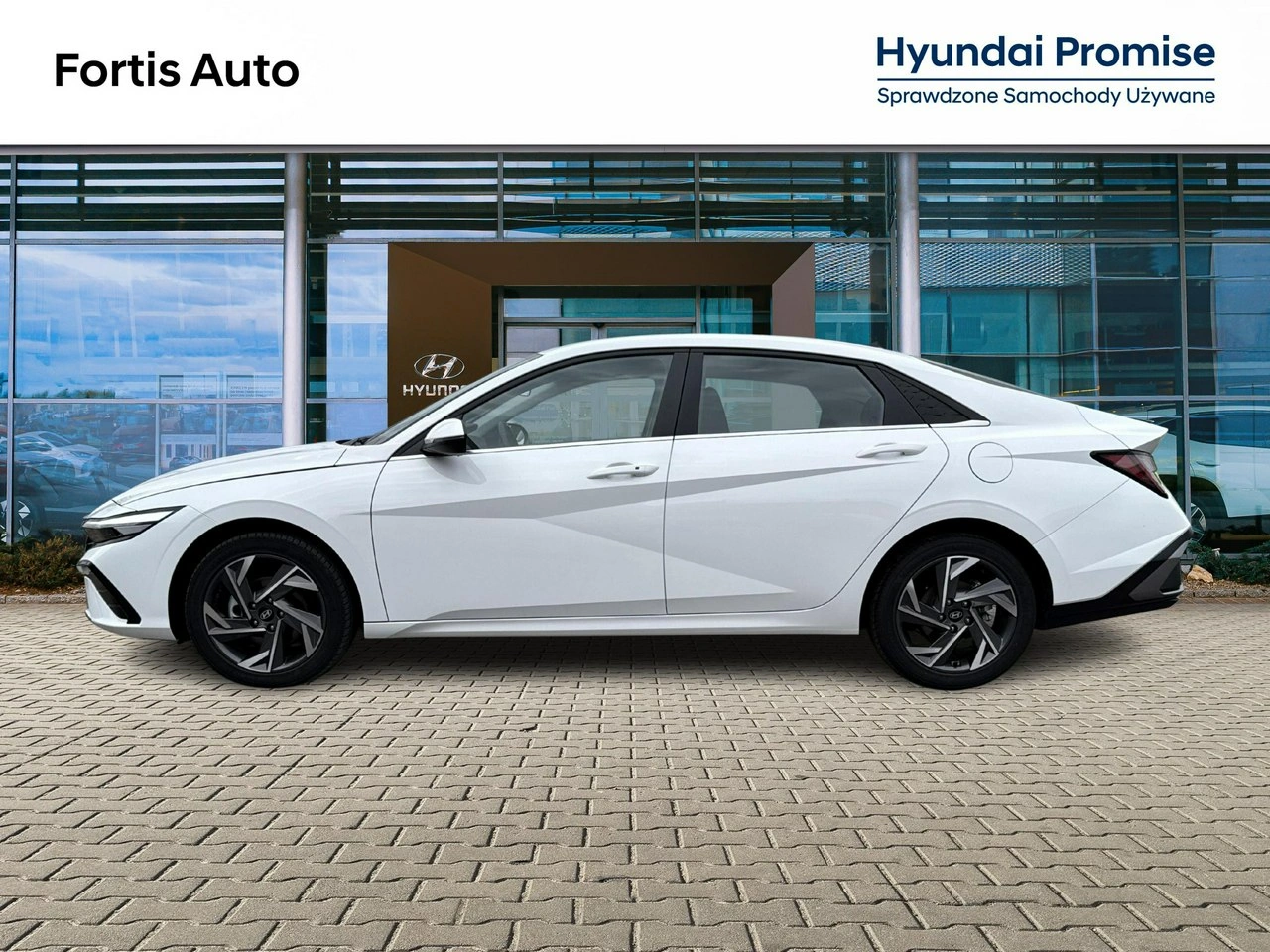 Hyundai Elantra - Zdjęcie 1