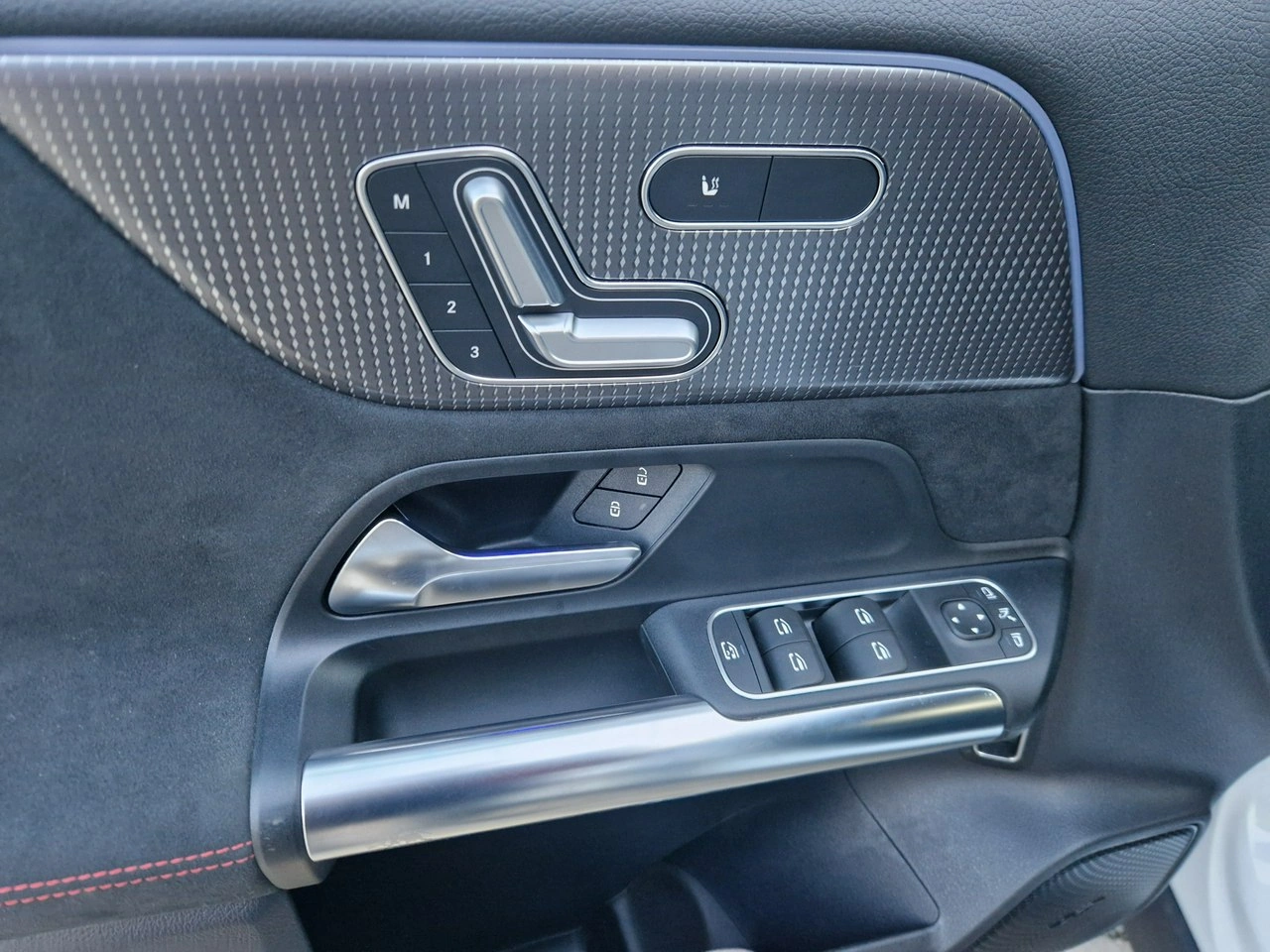 Mercedes EQA - Zdjęcie 17