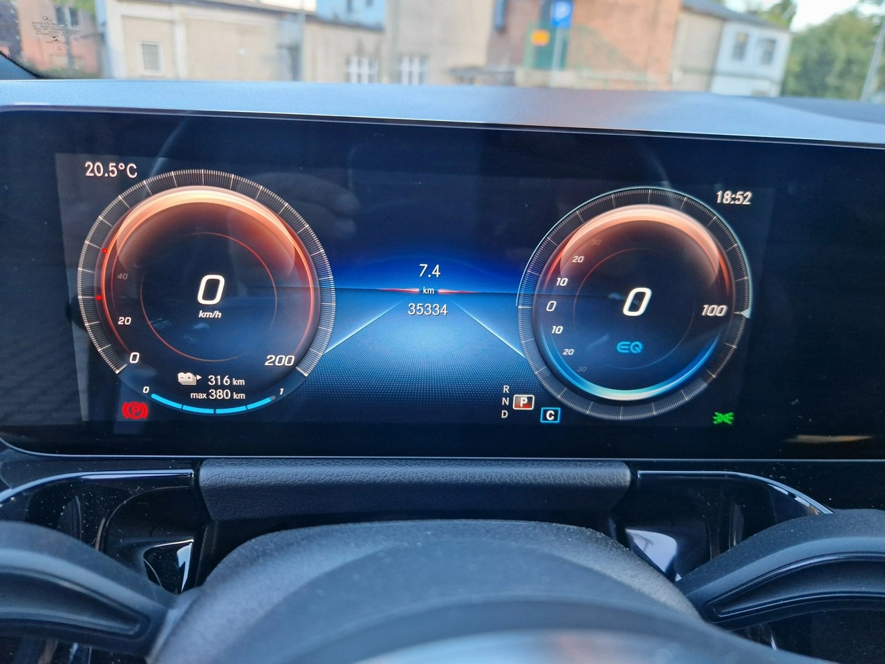 Mercedes EQA - Zdjęcie 19