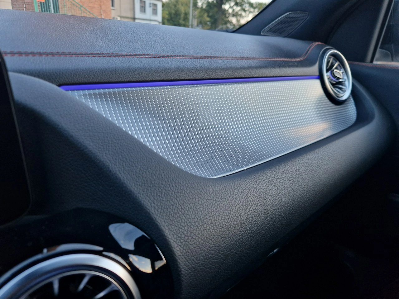 Mercedes EQA - Zdjęcie 35