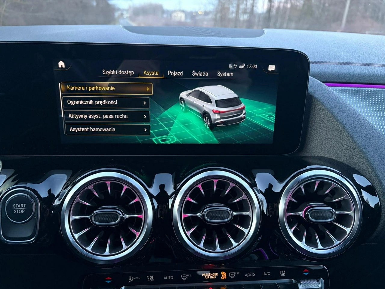 Mercedes EQA - Zdjęcie 42