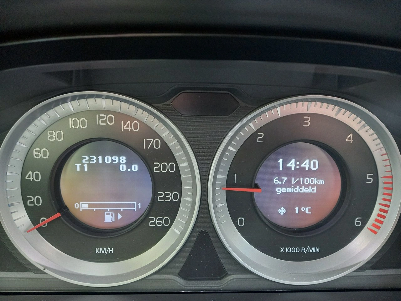 Volvo XC 60 - Zdjęcie 31