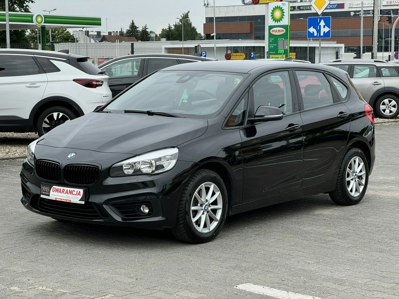 BMW 216 - Zdjęcie 2