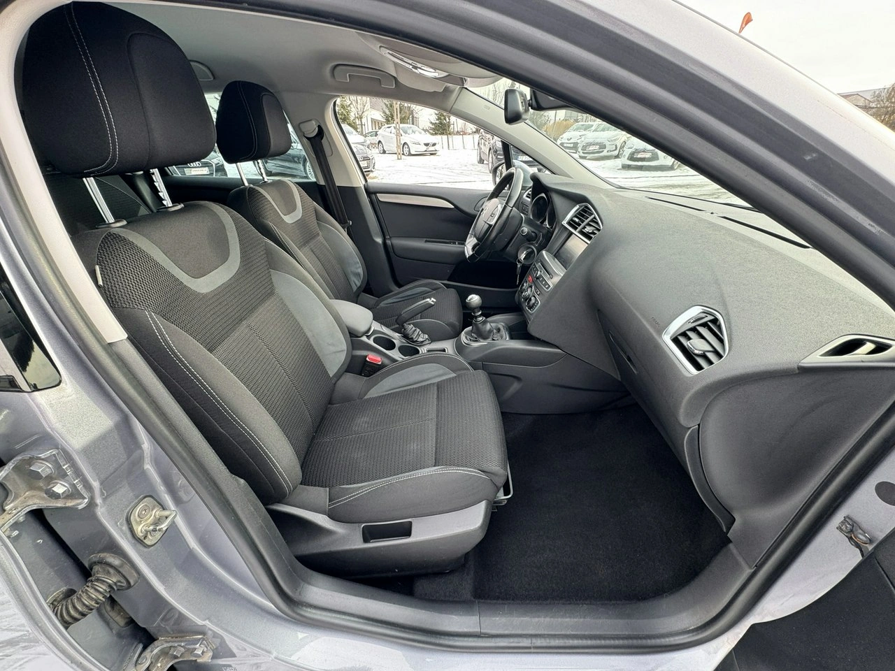 Citroën C4 - Zdjęcie 18