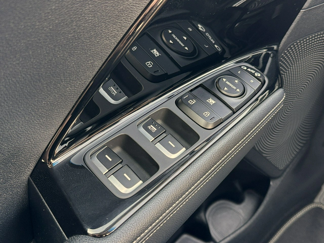 Kia Niro - Zdjęcie 29