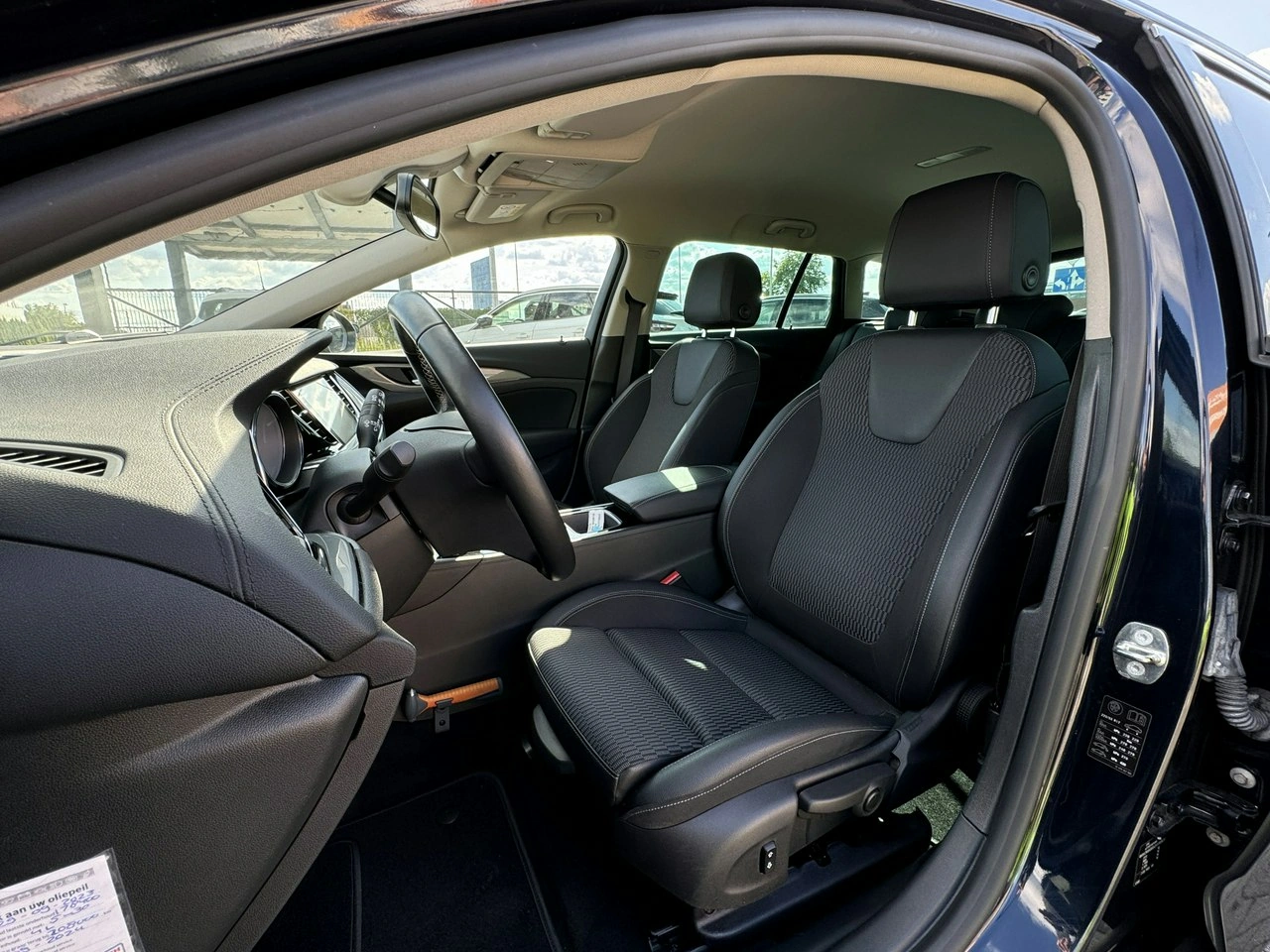 Opel Insignia - Zdjęcie 17