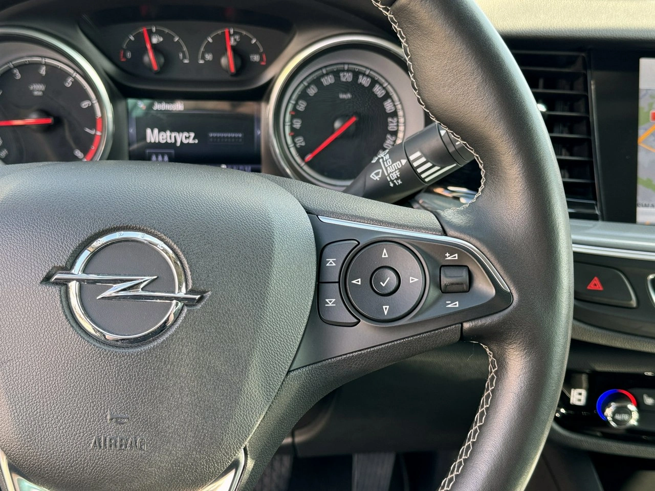 Opel Insignia - Zdjęcie 28