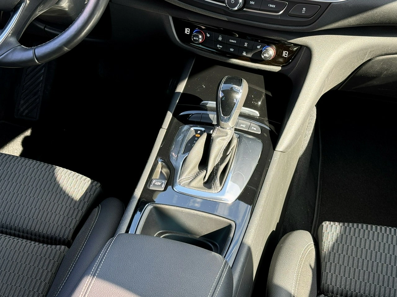 Opel Insignia - Zdjęcie 35