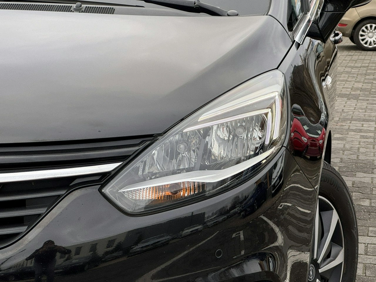 Opel Zafira - Zdjęcie 11