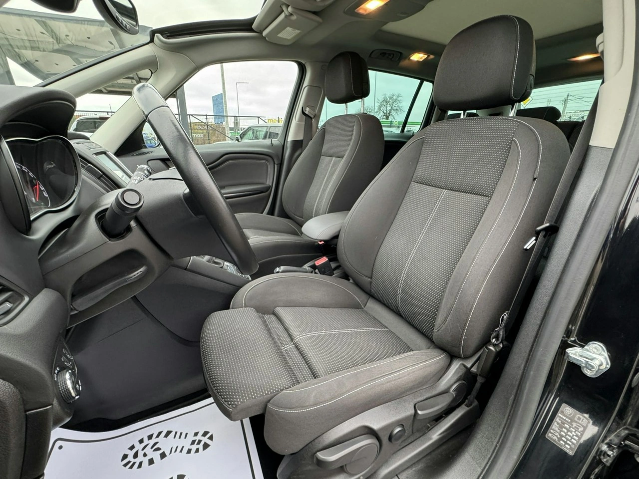 Opel Zafira - Zdjęcie 16