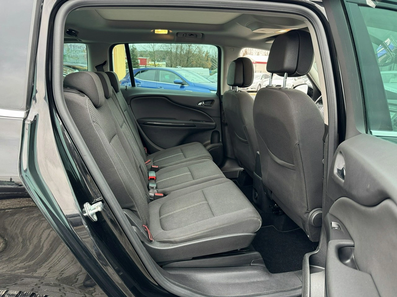 Opel Zafira - Zdjęcie 20