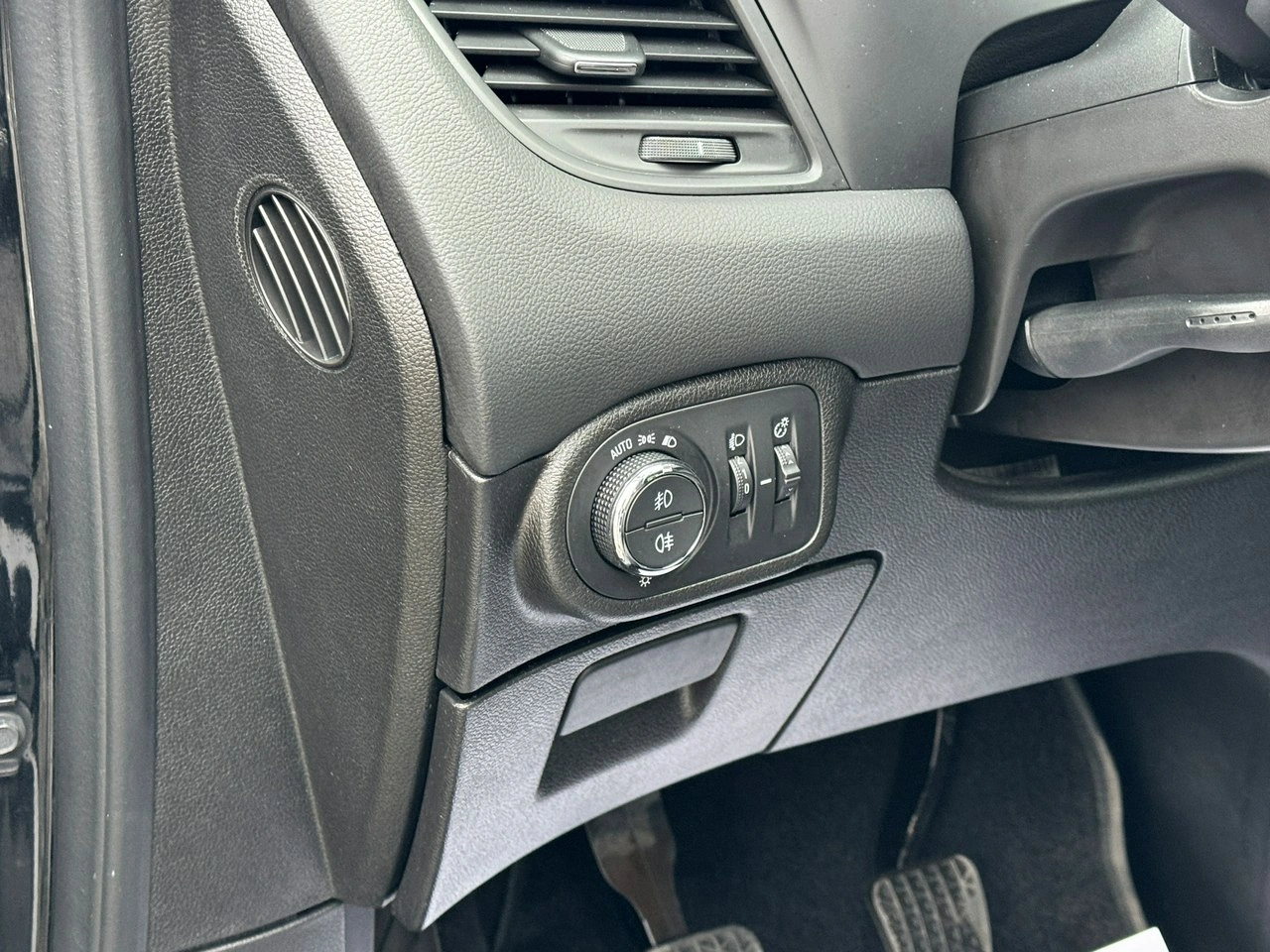 Opel Zafira - Zdjęcie 38