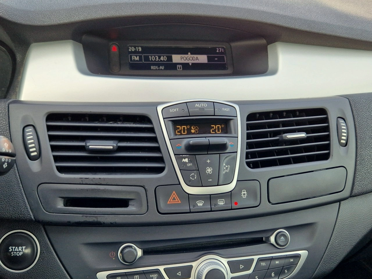 Renault Laguna - Zdjęcie 23