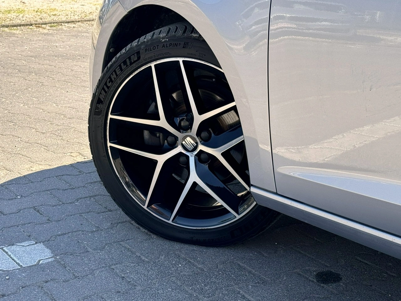 Seat Leon - Zdjęcie 14