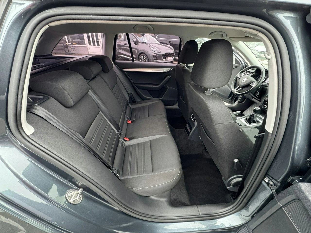 Skoda Octavia - Zdjęcie 18