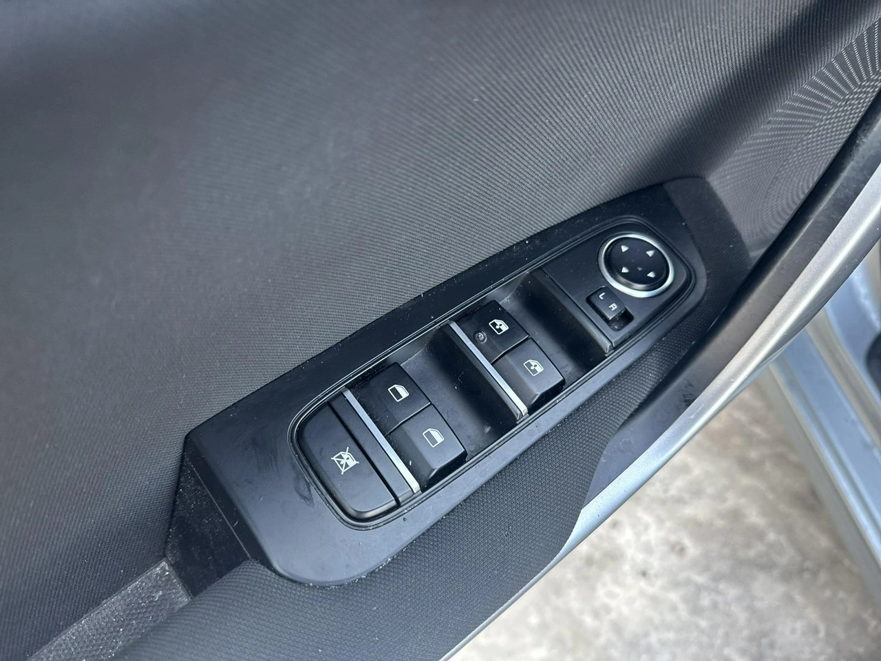 Kia Ceed - Zdjęcie 11