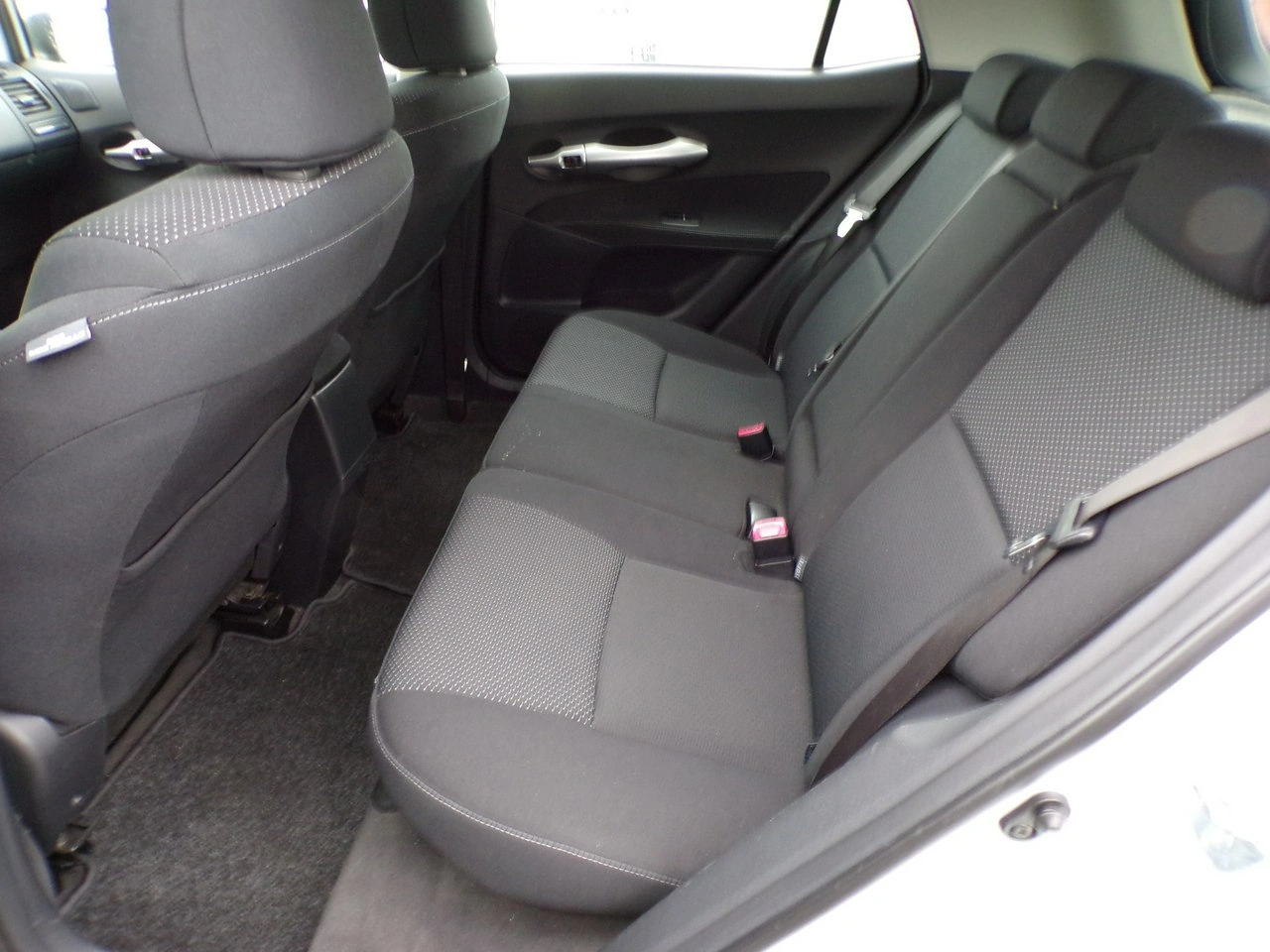 Toyota Auris - Zdjęcie 24