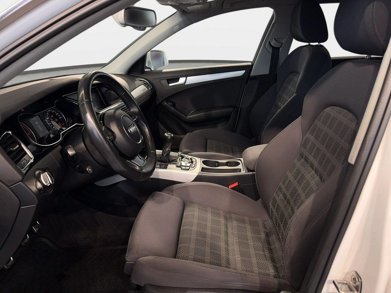 Audi A4 - Zdjęcie 11