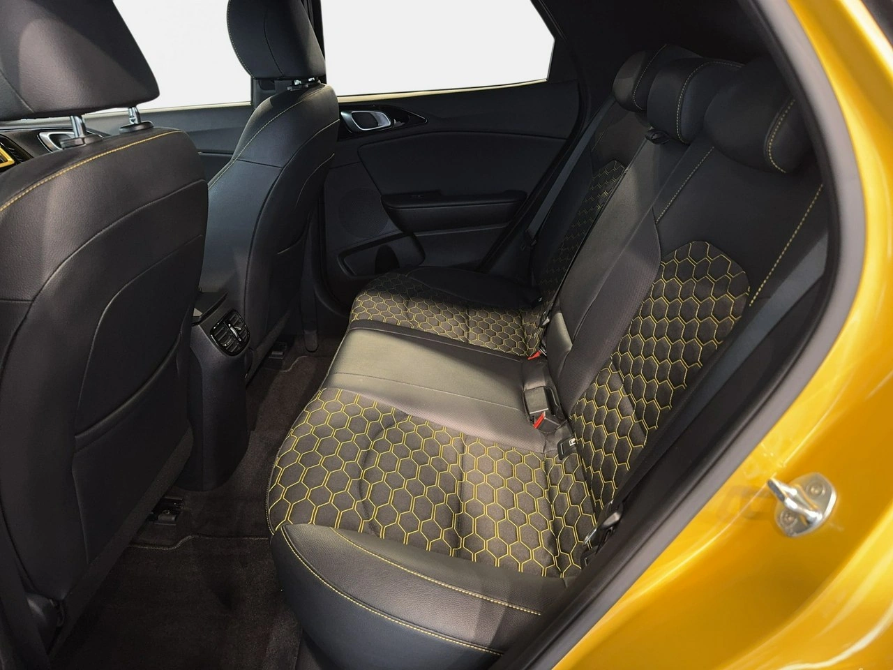 Kia XCeed - Zdjęcie 12