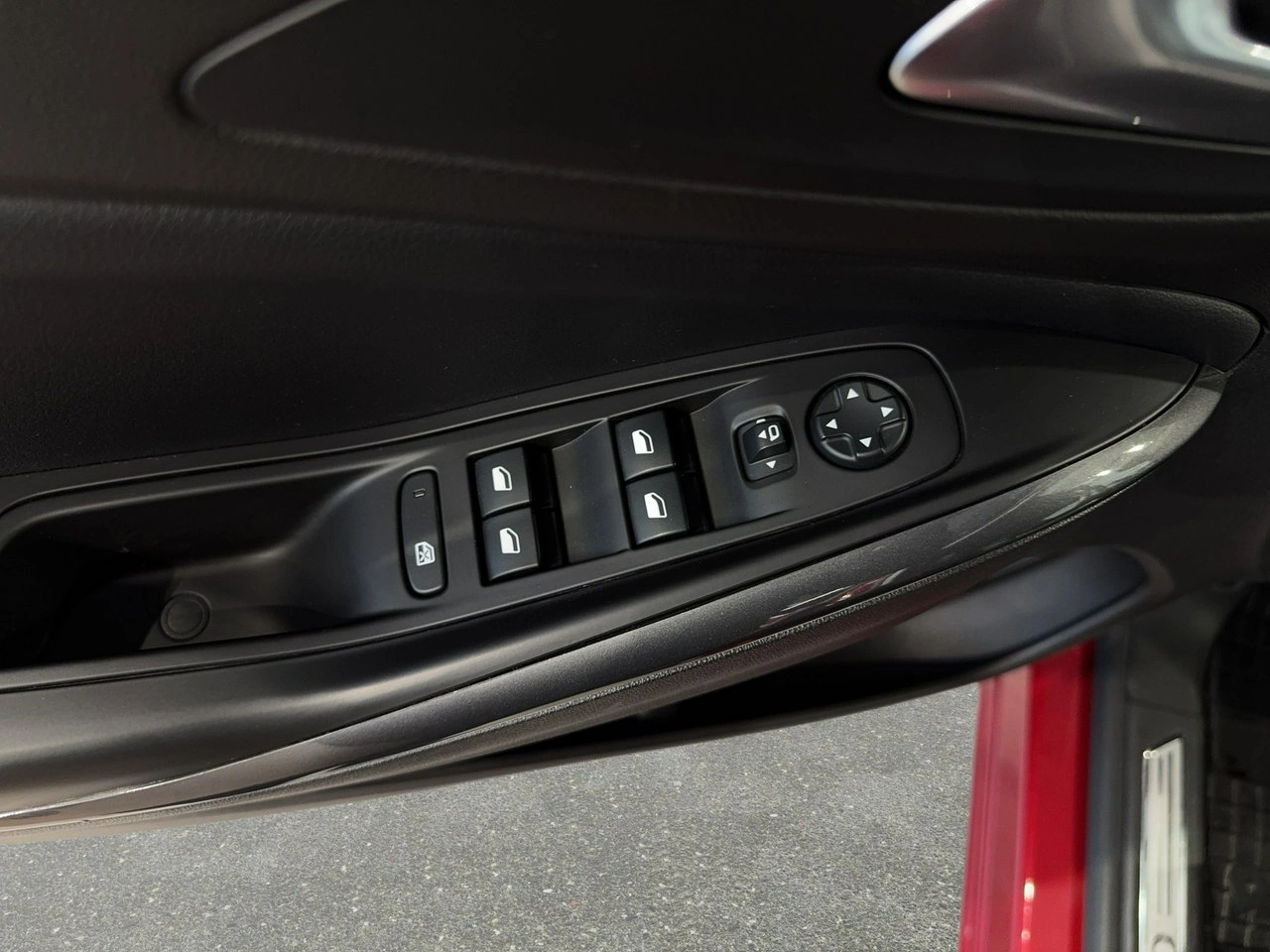 Opel Grandland X - Zdjęcie 30