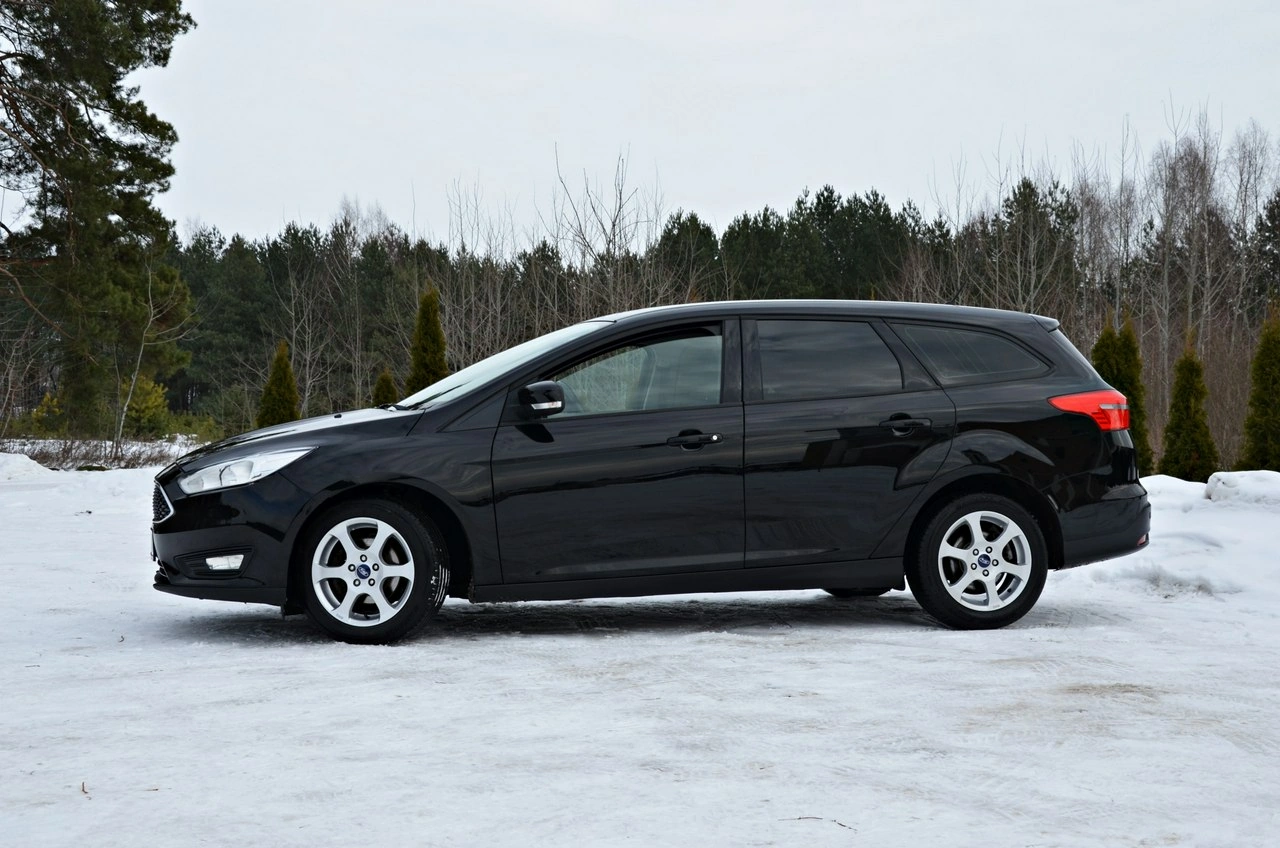 Ford Focus - Zdjęcie 17
