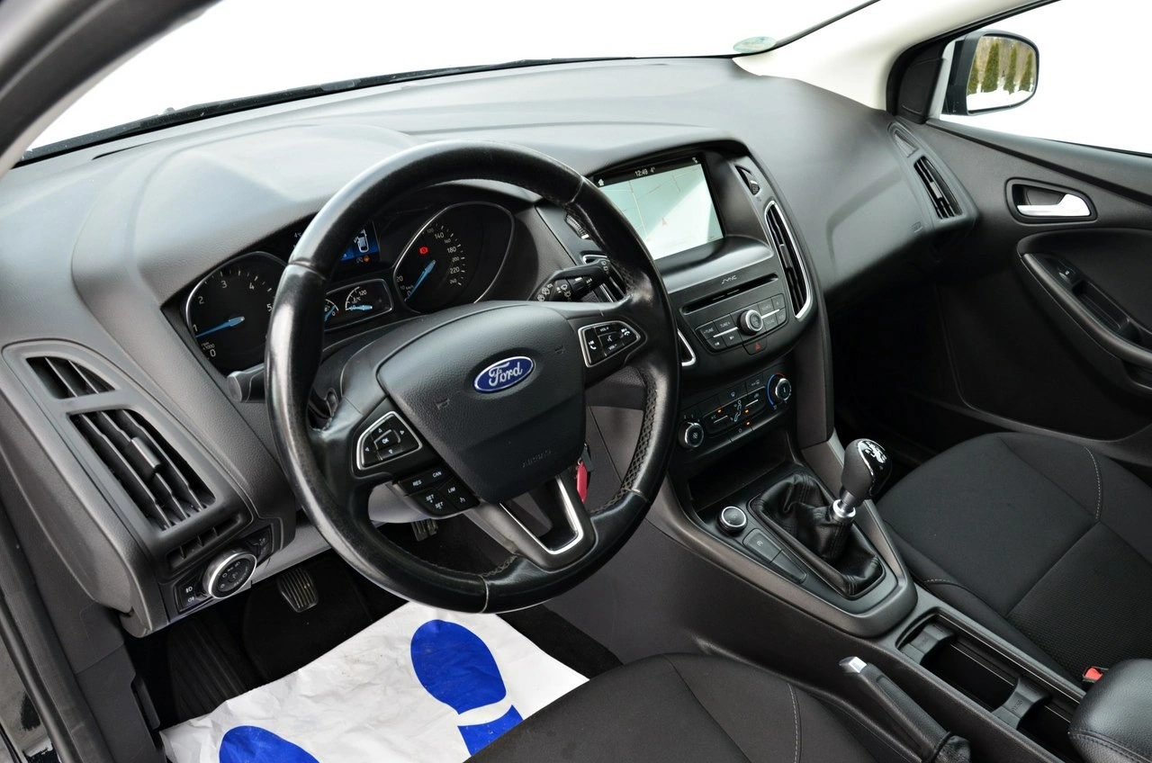 Ford Focus - Zdjęcie 21