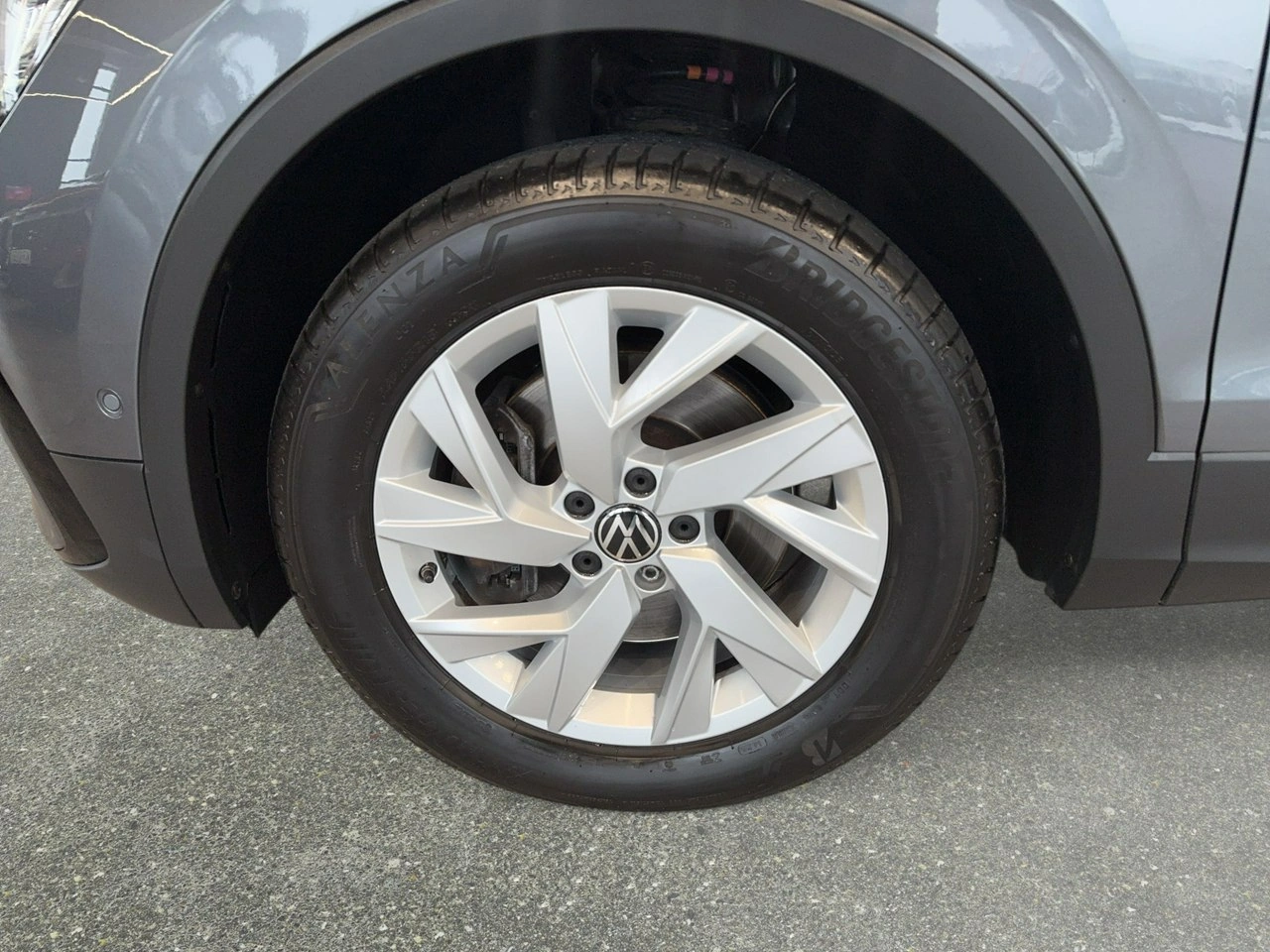 Volkswagen Tiguan Allspace - Zdjęcie 9