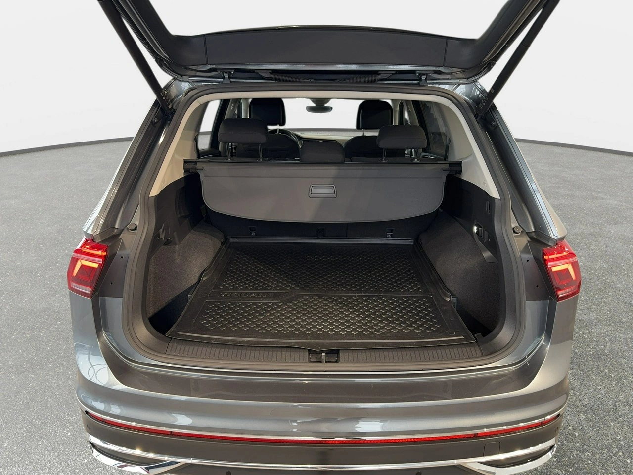 Volkswagen Tiguan Allspace - Zdjęcie 11