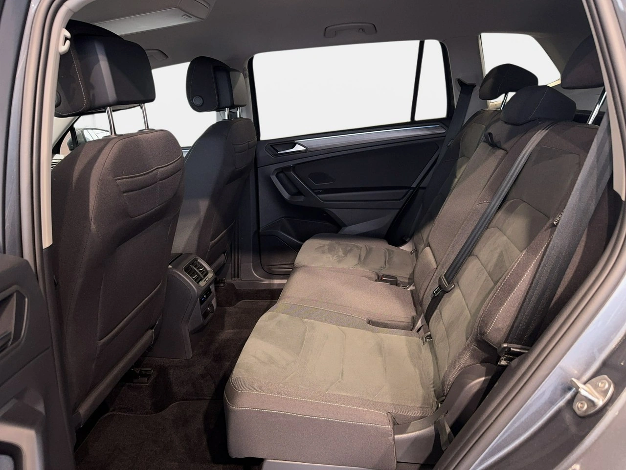 Volkswagen Tiguan Allspace - Zdjęcie 19