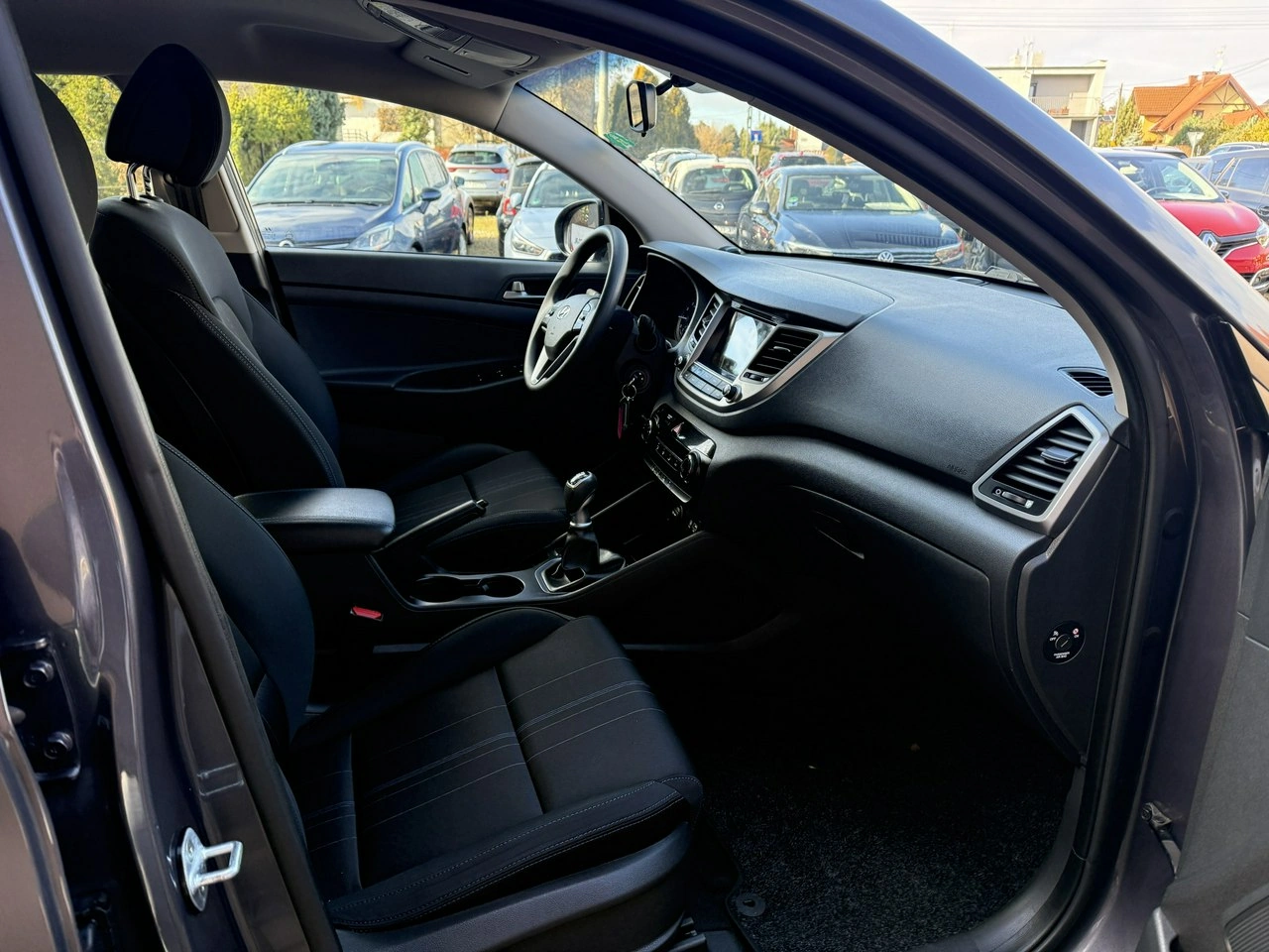 Hyundai Tucson - Zdjęcie 24