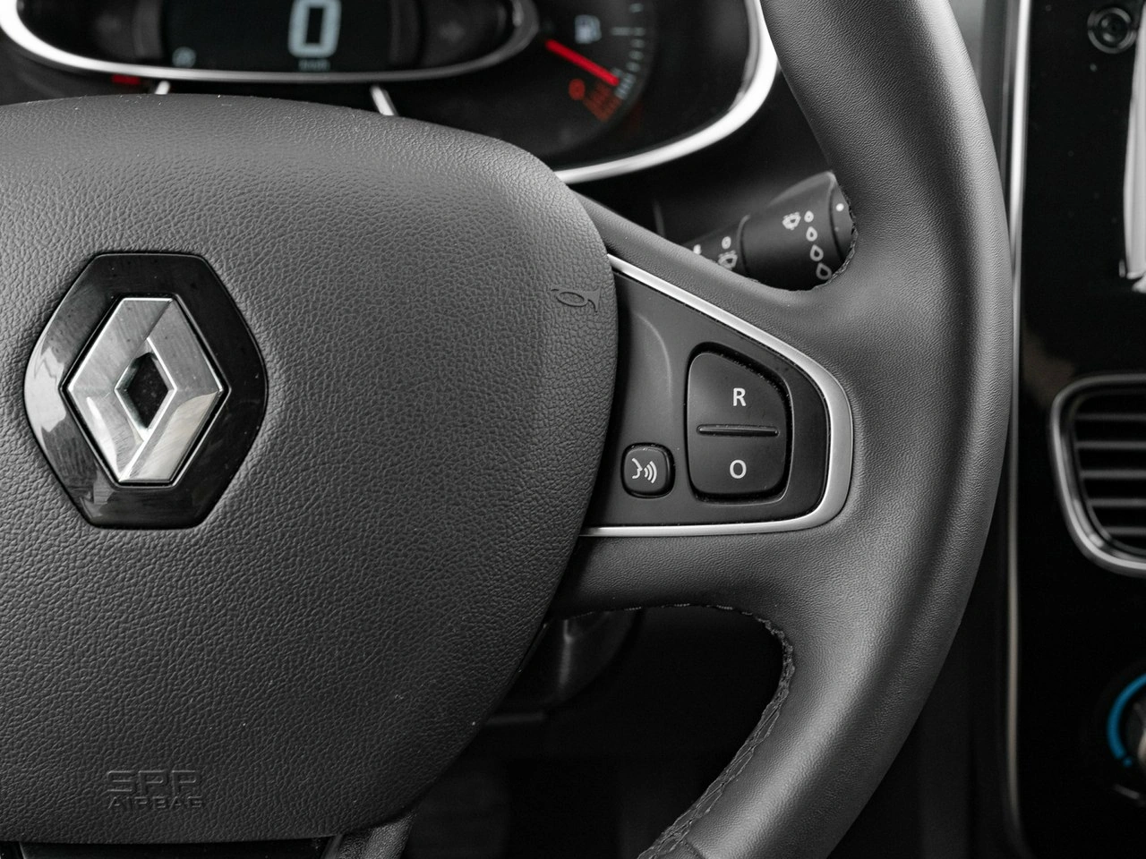 Renault Clio - Zdjęcie 12