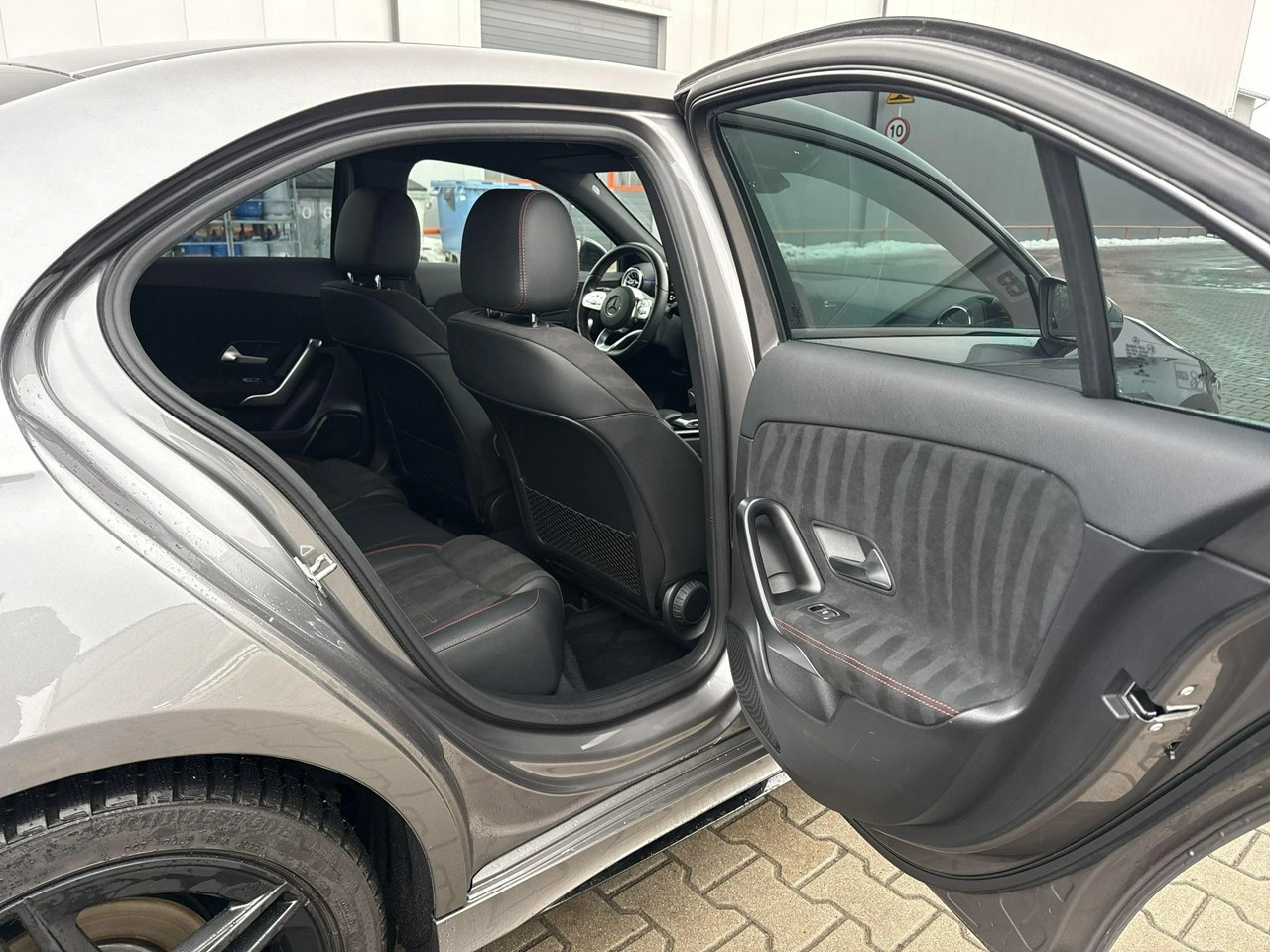 Mercedes A 200 - Zdjęcie 16