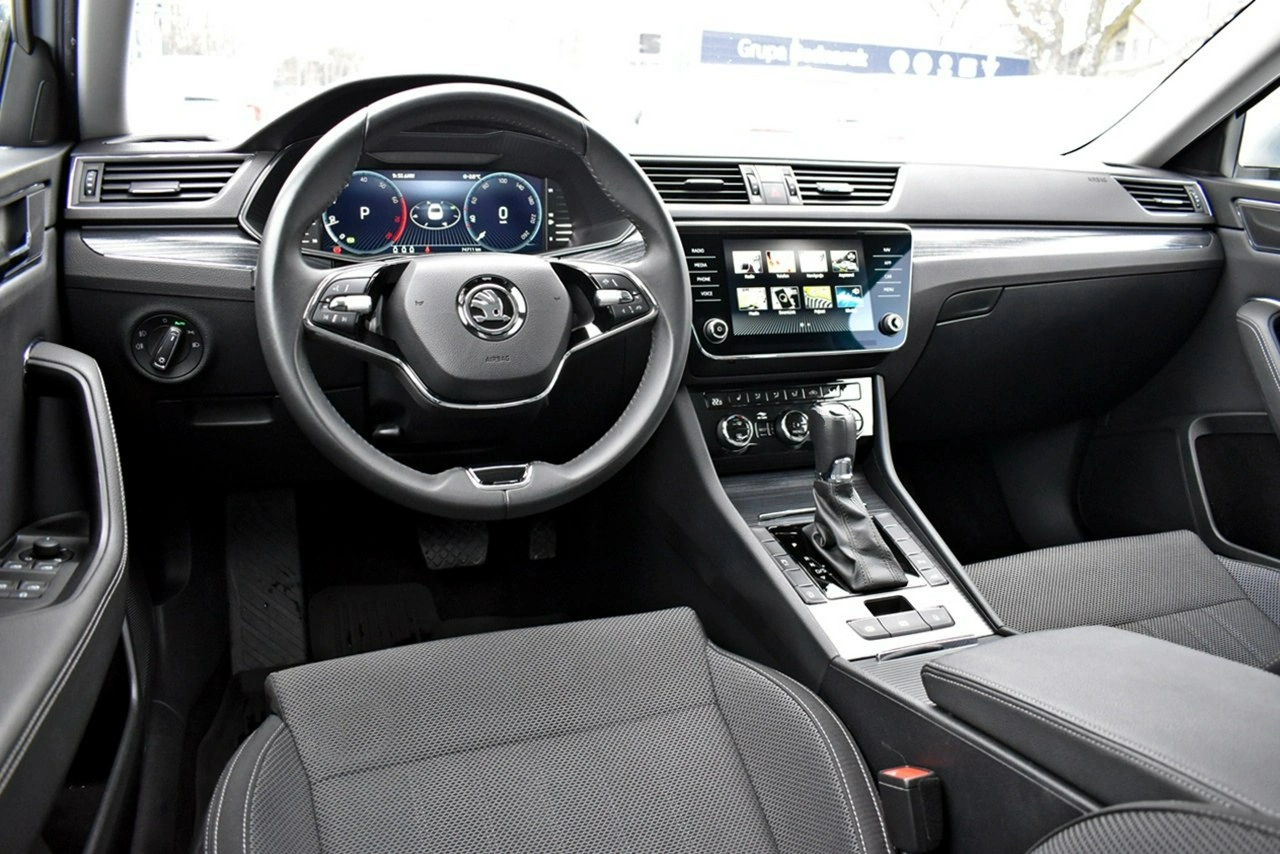 Skoda Superb - Zdjęcie 15