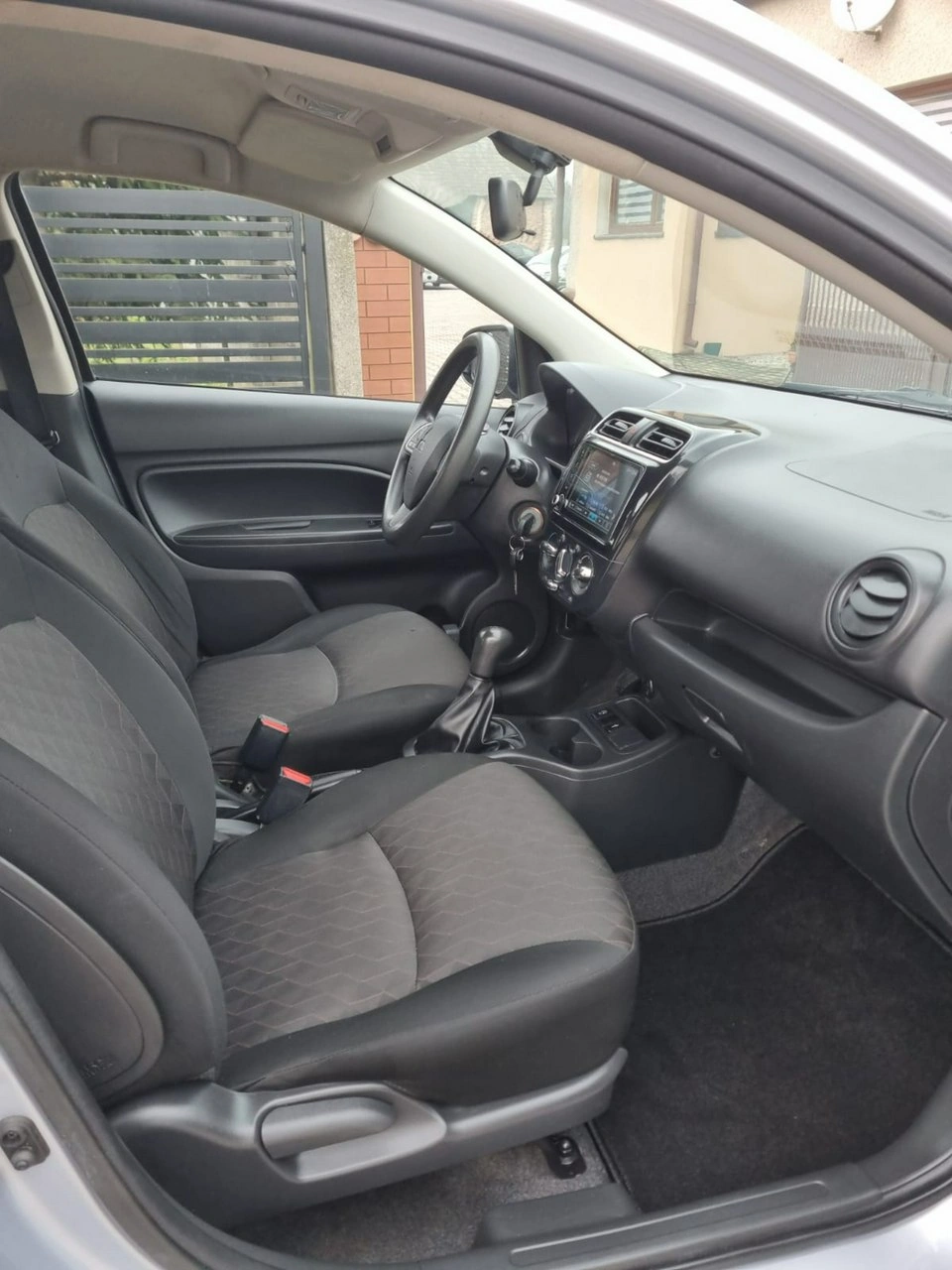 Mitsubishi Space Star - Zdjęcie 8